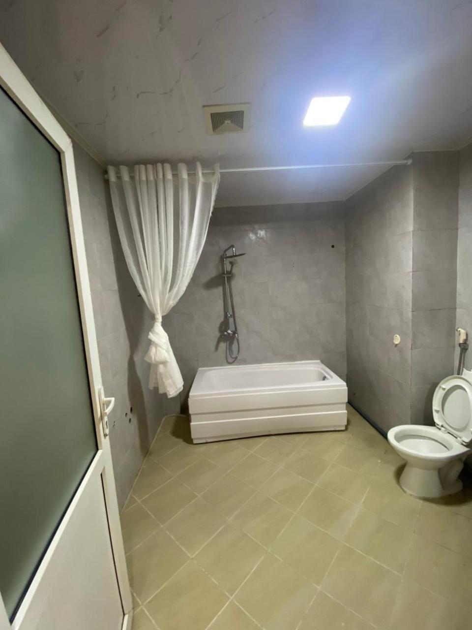 Luxe Paradise Residence 51 Ton Duc Thang Hanoi Exterior foto